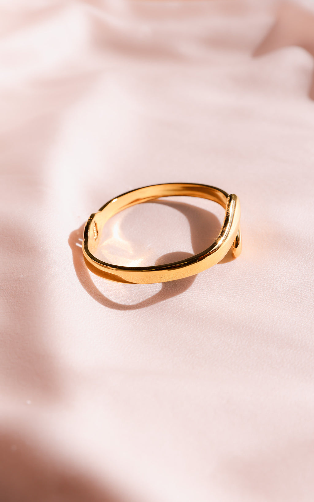 Amorelle Bangle - Gold Tear End