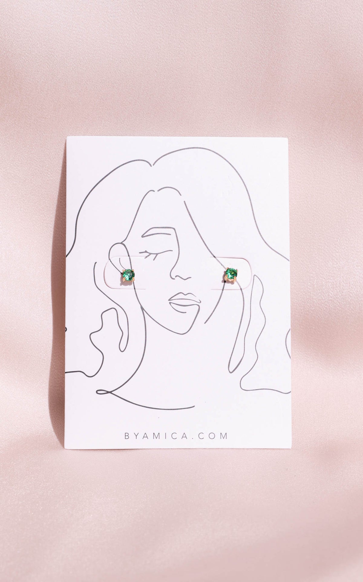 Arnu Dainty Stud Earrings - Green Circle