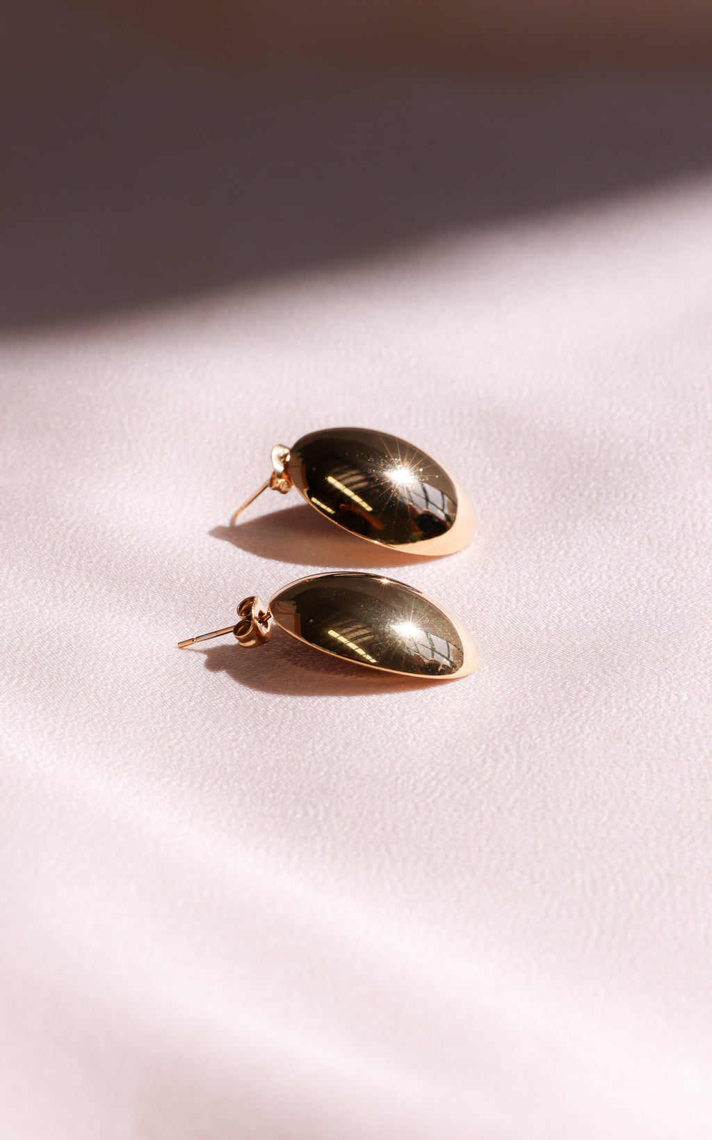Brinda Stud Earrings - Gold Oval Dome