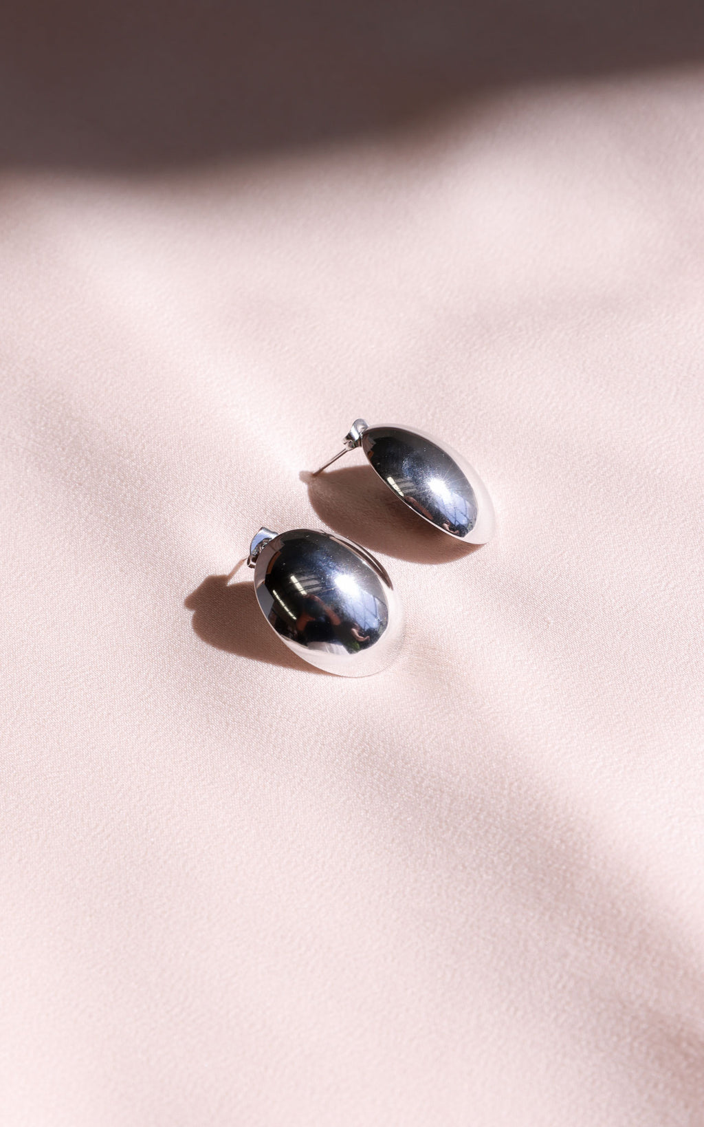 Brinda Stud Earrings - Silver Oval Dome