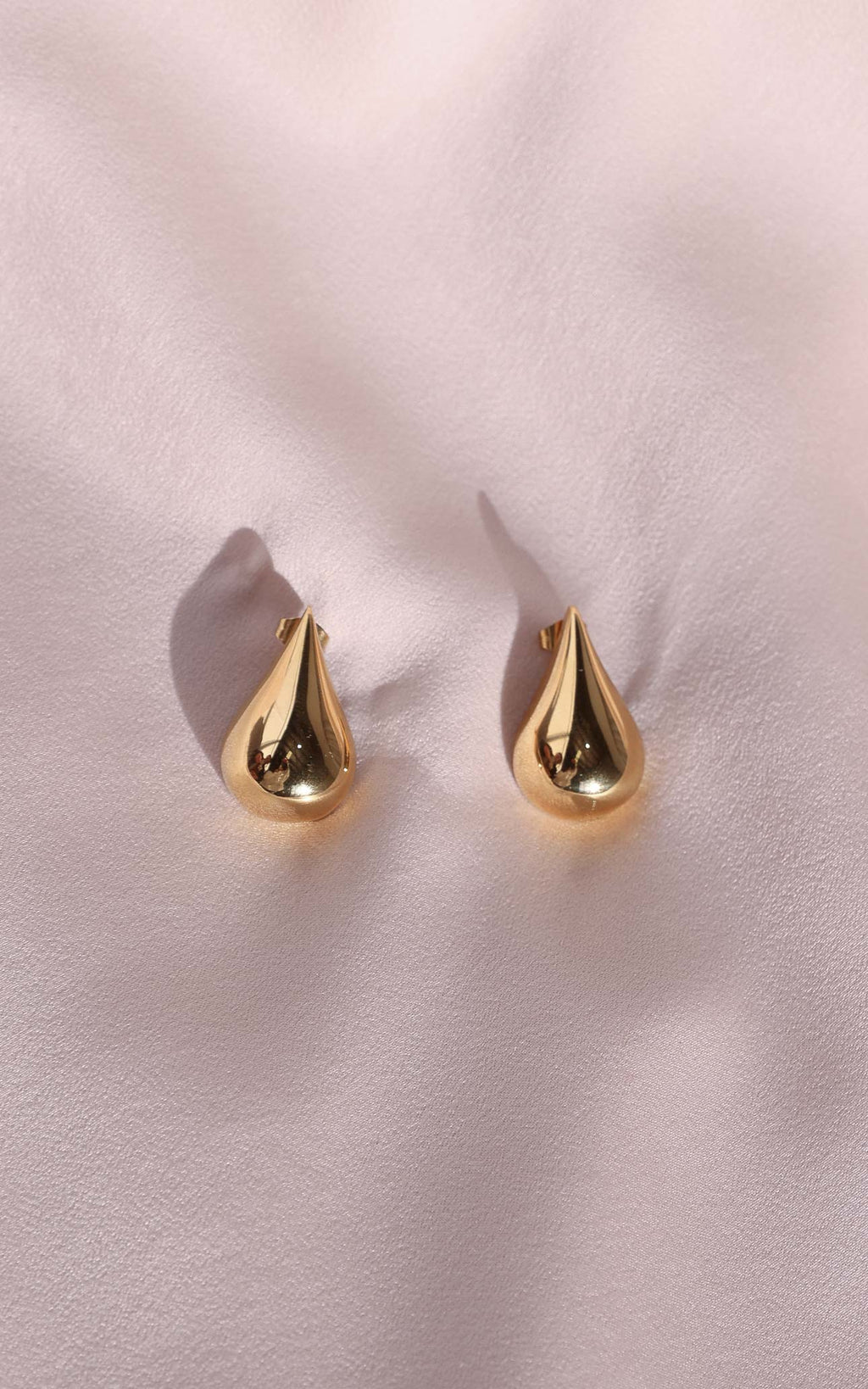 Baye Stud Earrings - Gold Teardrop