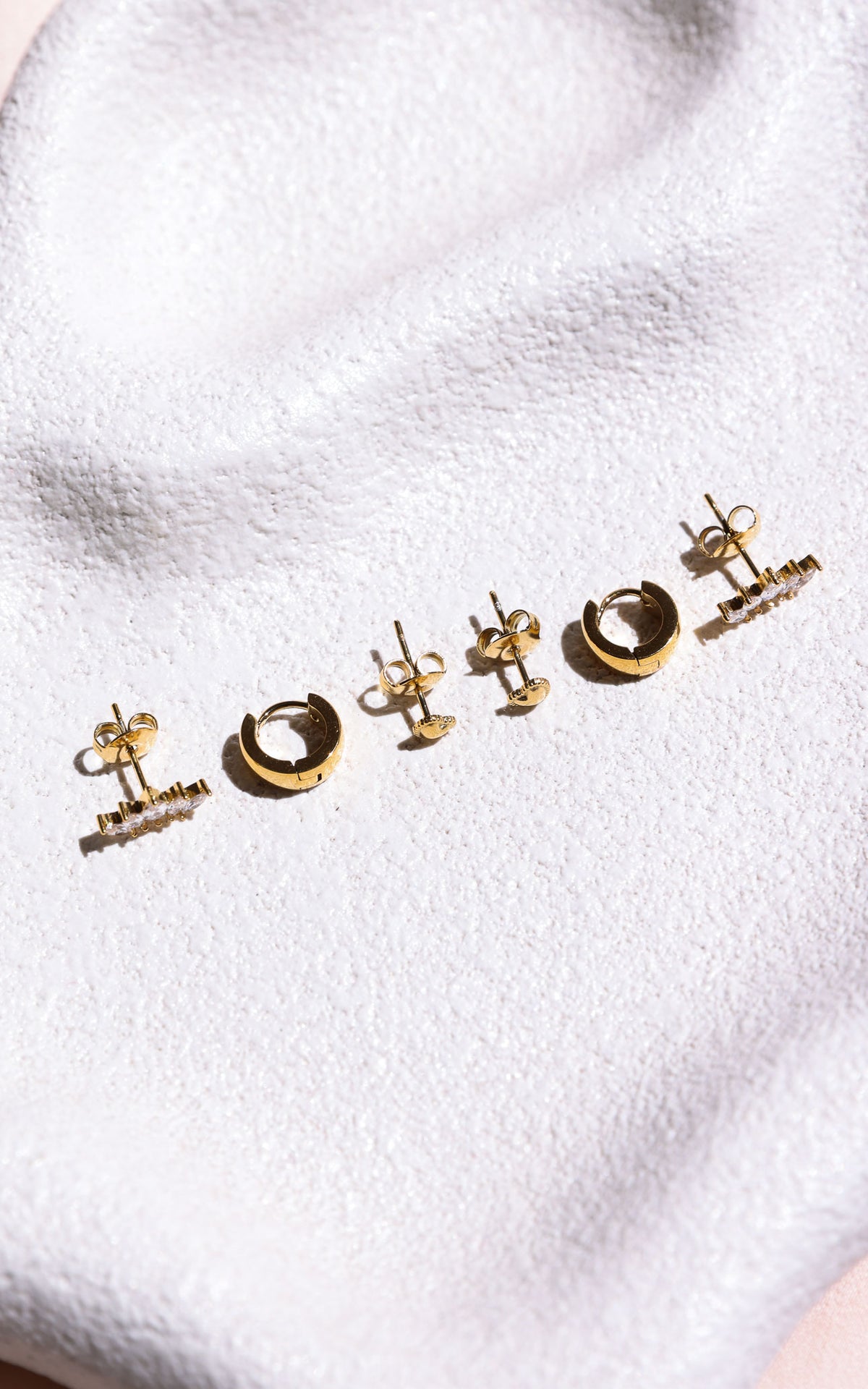 Cori Dainty Earring Set - Gold Classic Heart