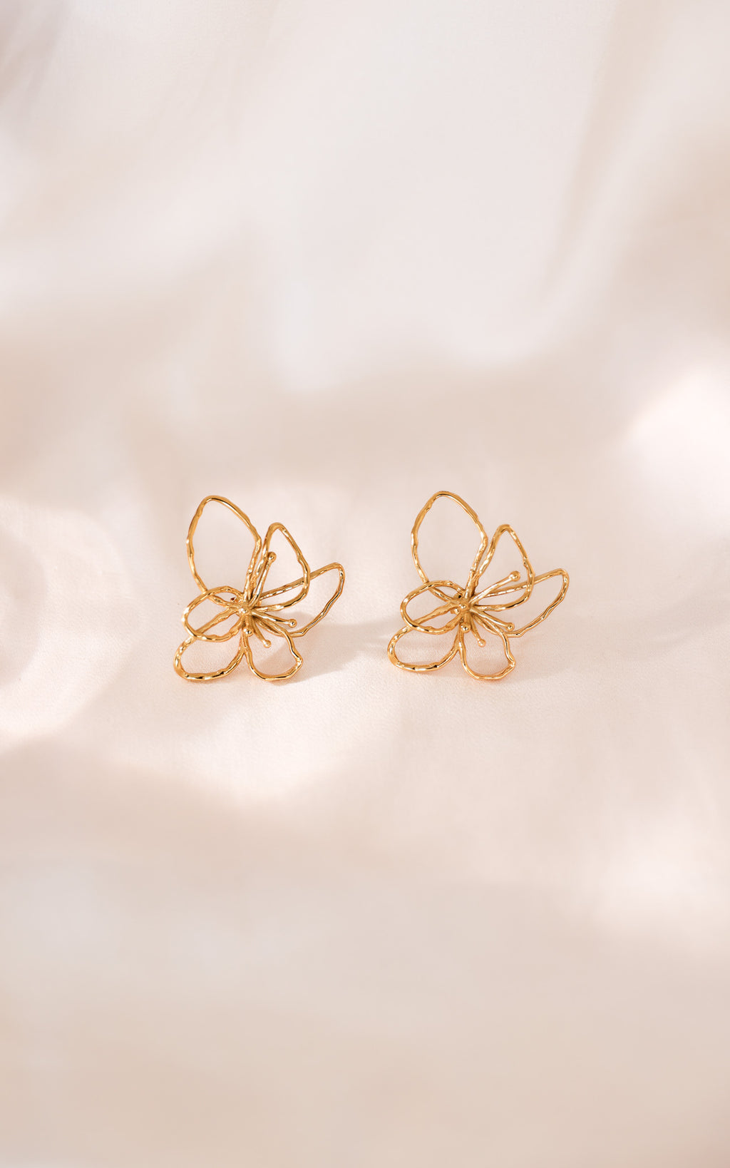Darcia Stud Earrings - Gold Flower Outline