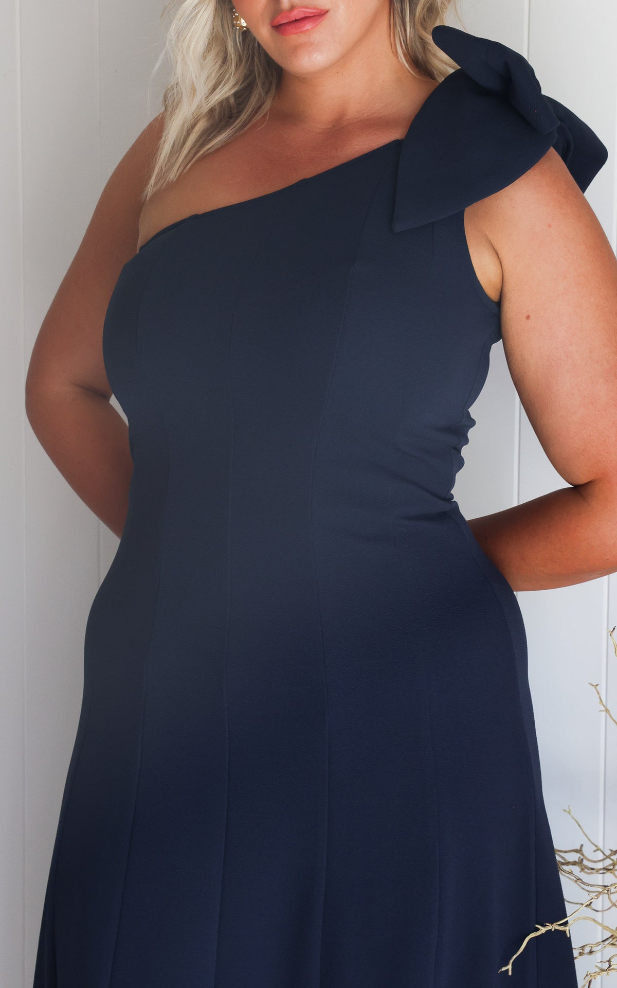 Finlee Bow Maxi Dress - Navy Black