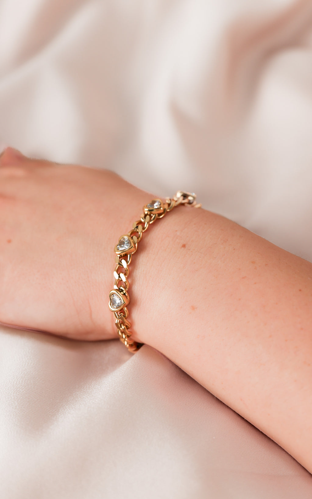 Heartful Bracelet - Gold Heart Diamante