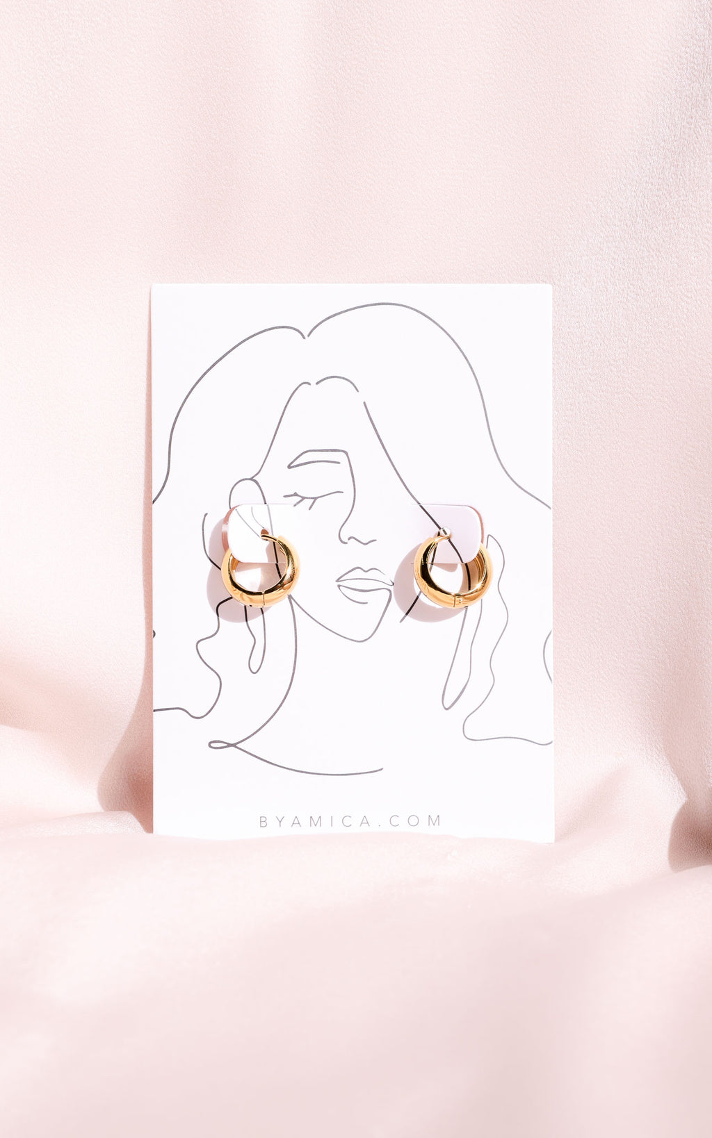 Henrey Dainty Hoop Earrings - Gold Simple