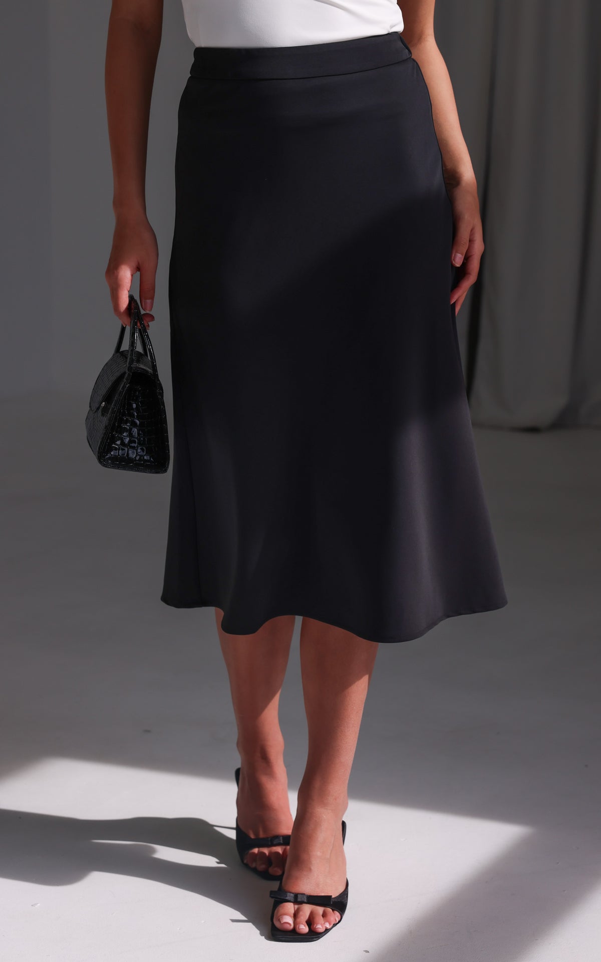 Inez Midi Skirt - Black