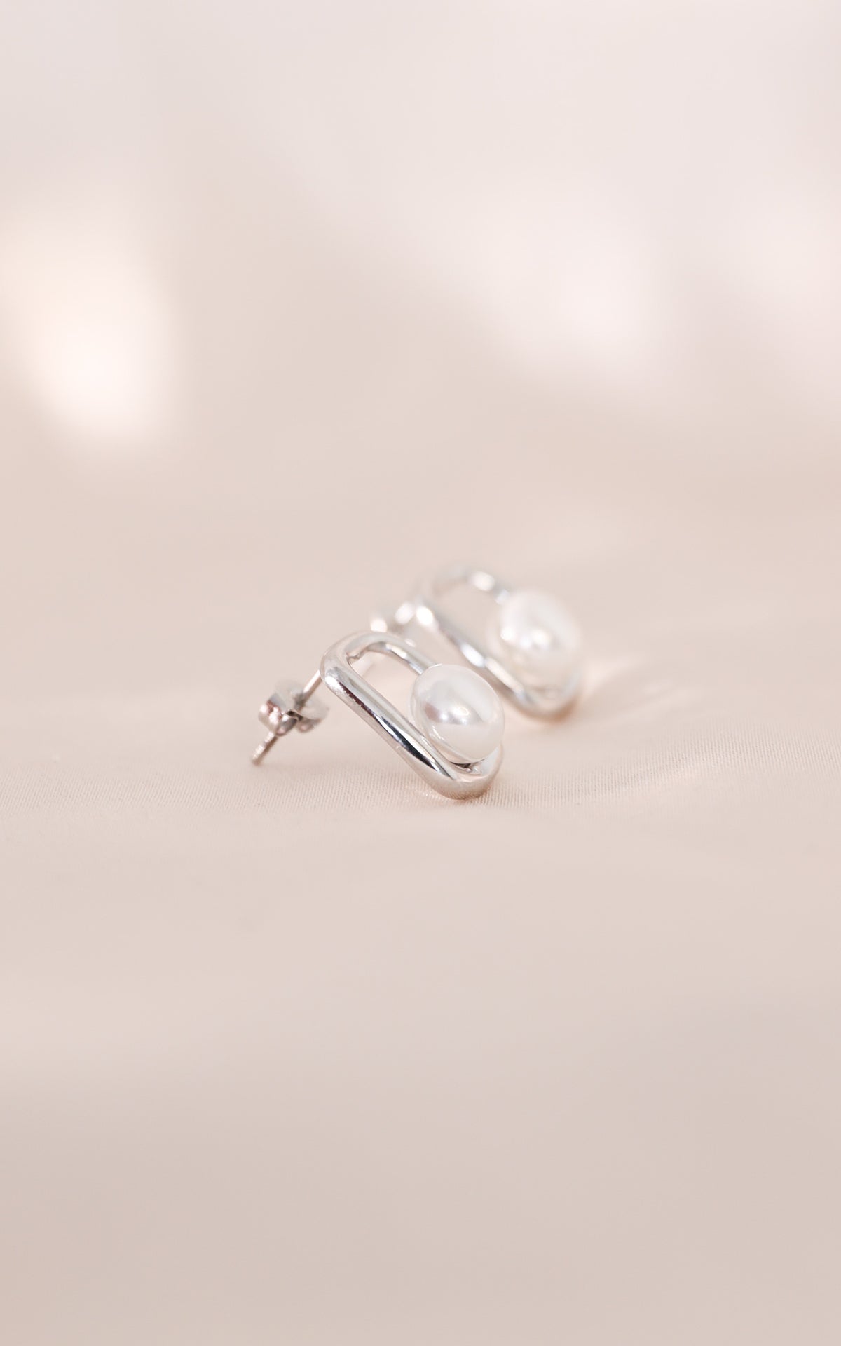 Josia Stud Earrings - Silver Rectangle Pearl