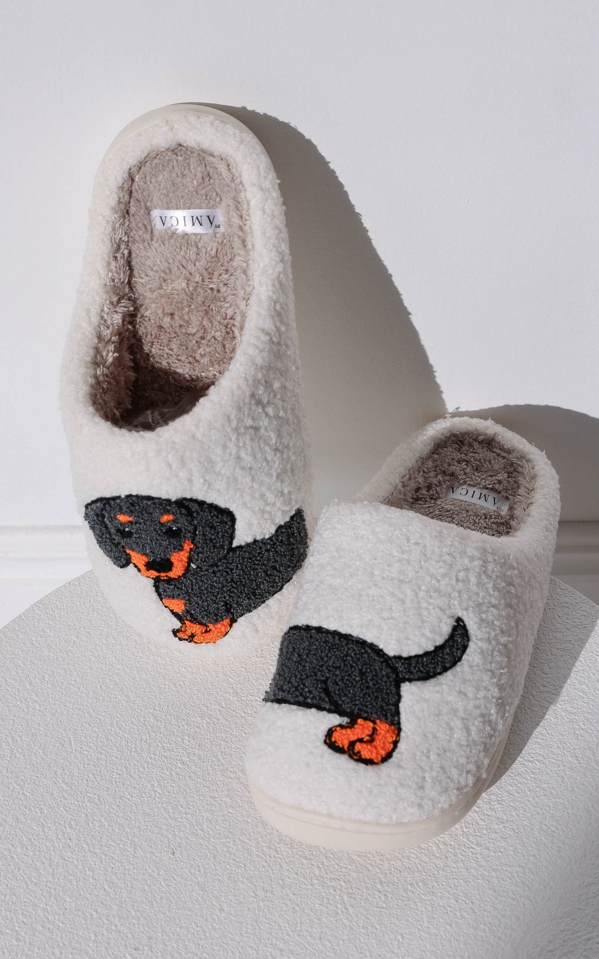 Sausage Dog Scuff Slippers - Black