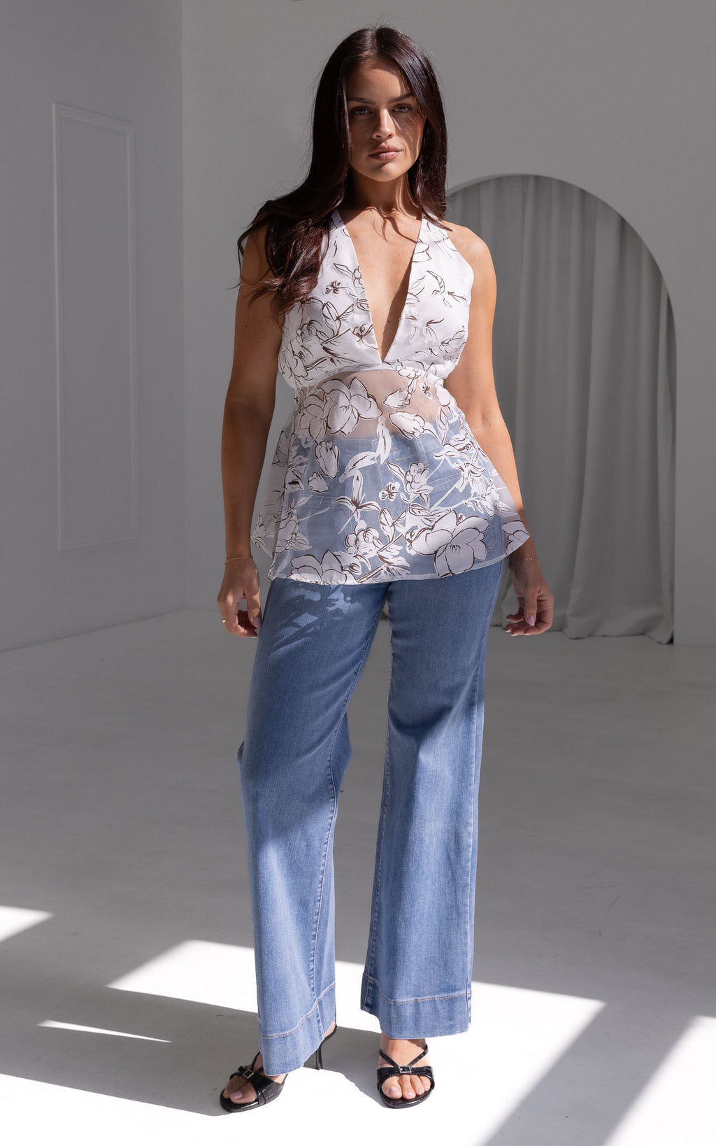 Jovi Top - White Brown Floral Texture