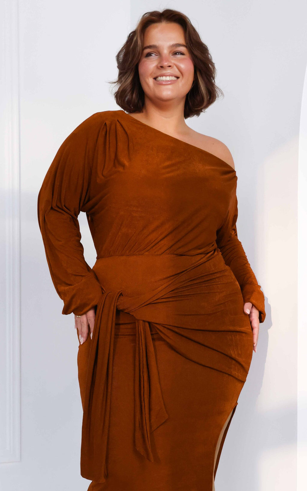 Kobe Long Sleeve Midi Dress - Rust Sheen