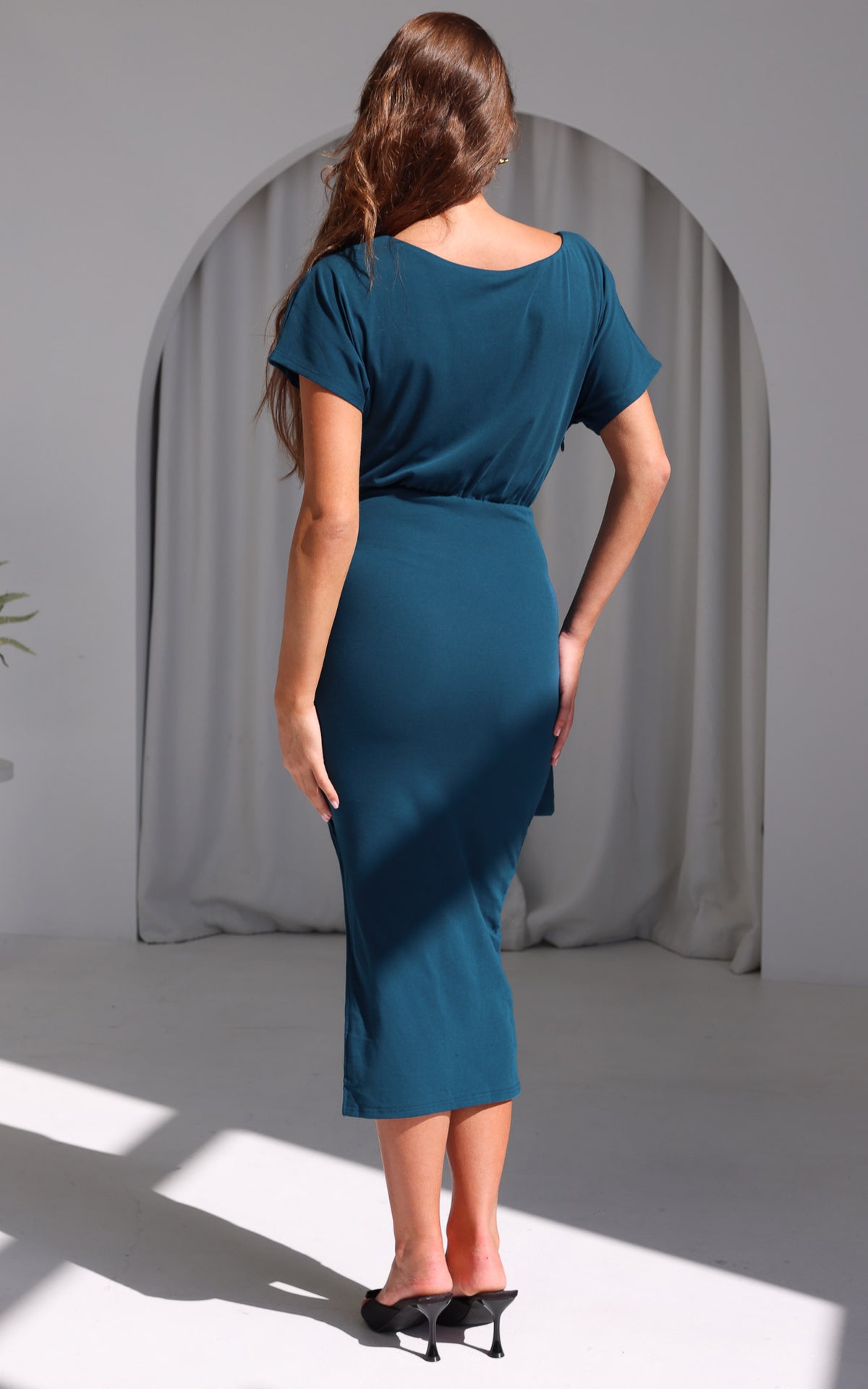 Kobe Short Sleeve Midi Dress - Teal Blue