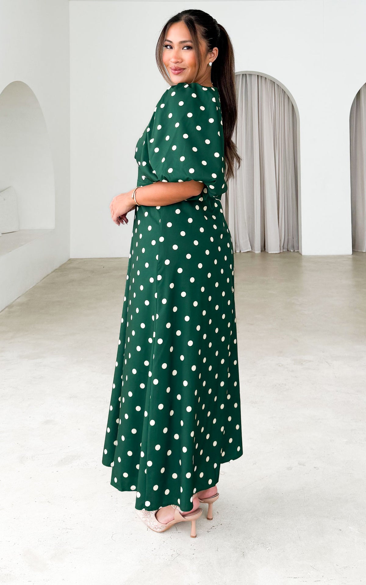 Liora Short Sleeve Maxi Dress - Emerald Cream Polka Dot