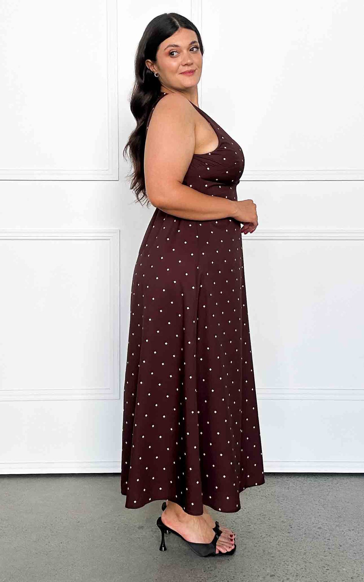 Liora Sleeveless Maxi Dress - Chocolate Brown Cream Diamond