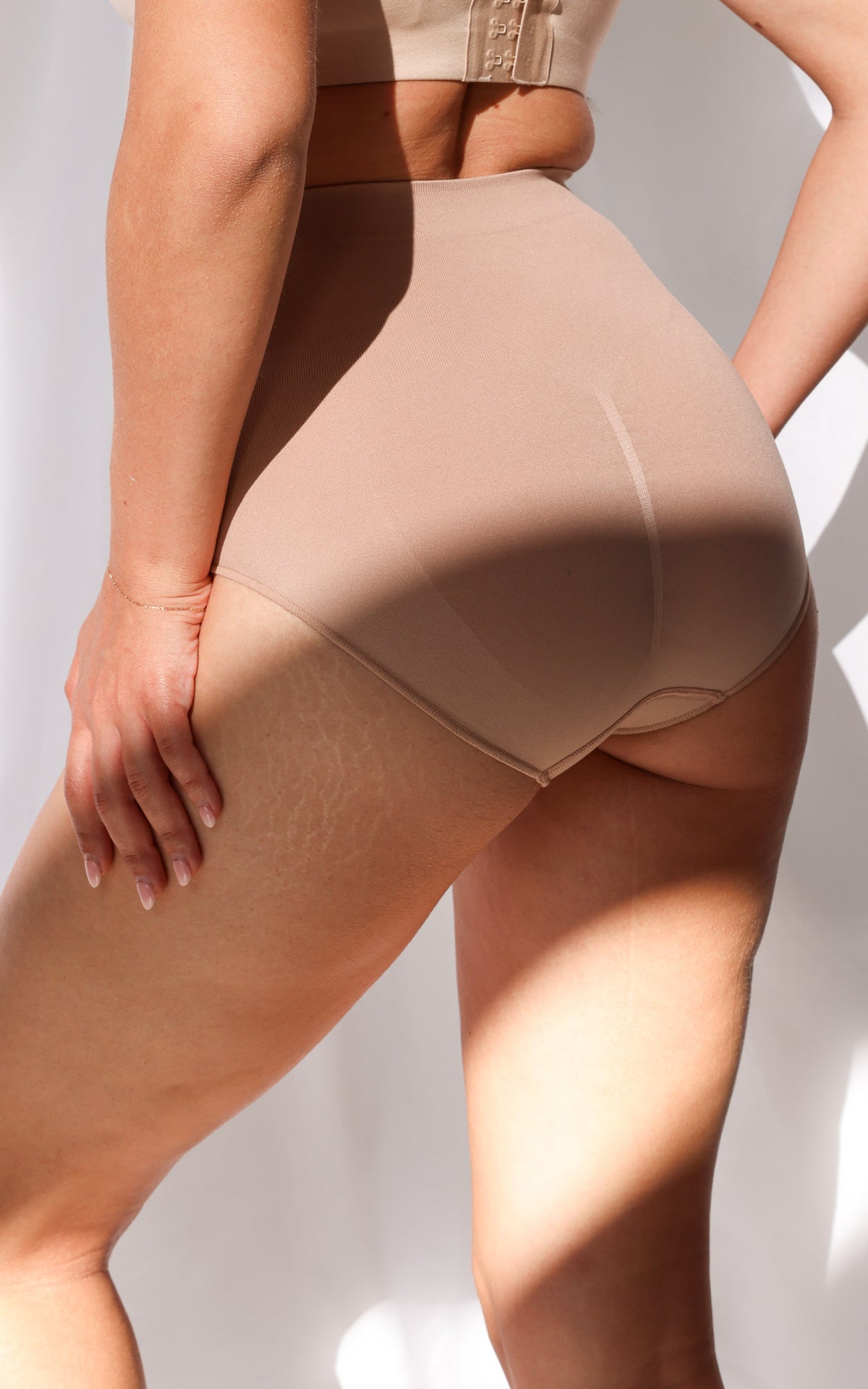 Mora High Waisted Peach Hip Shapewear Briefs - Warm Nude