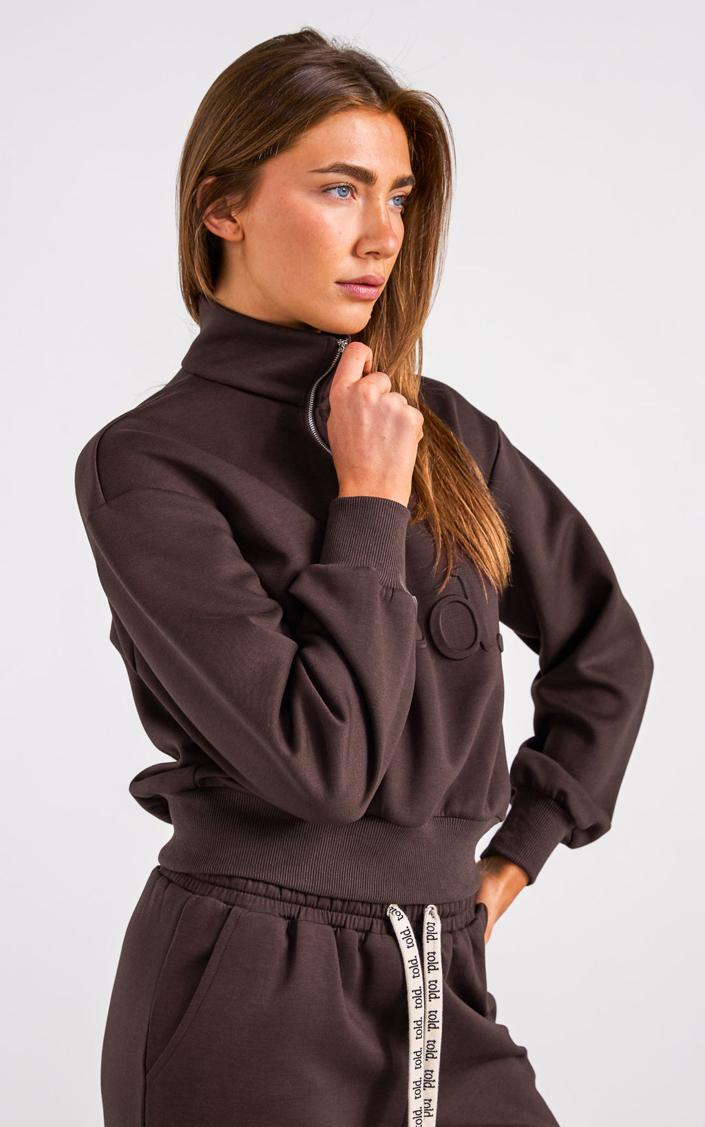 Miku Quarter Zip Jumper - Chocolate Brown