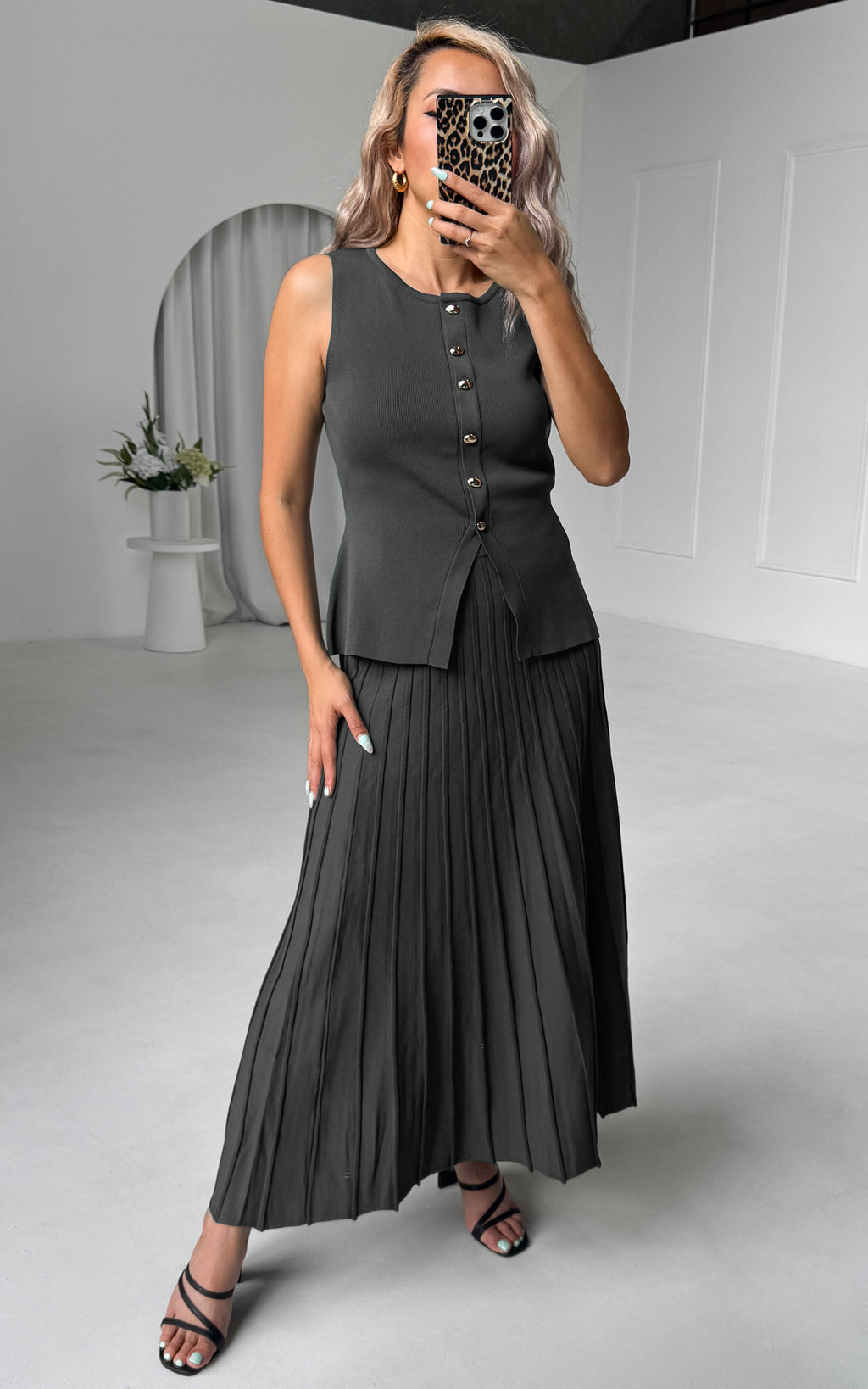 Reuben Knit Midi Skirt - Black
