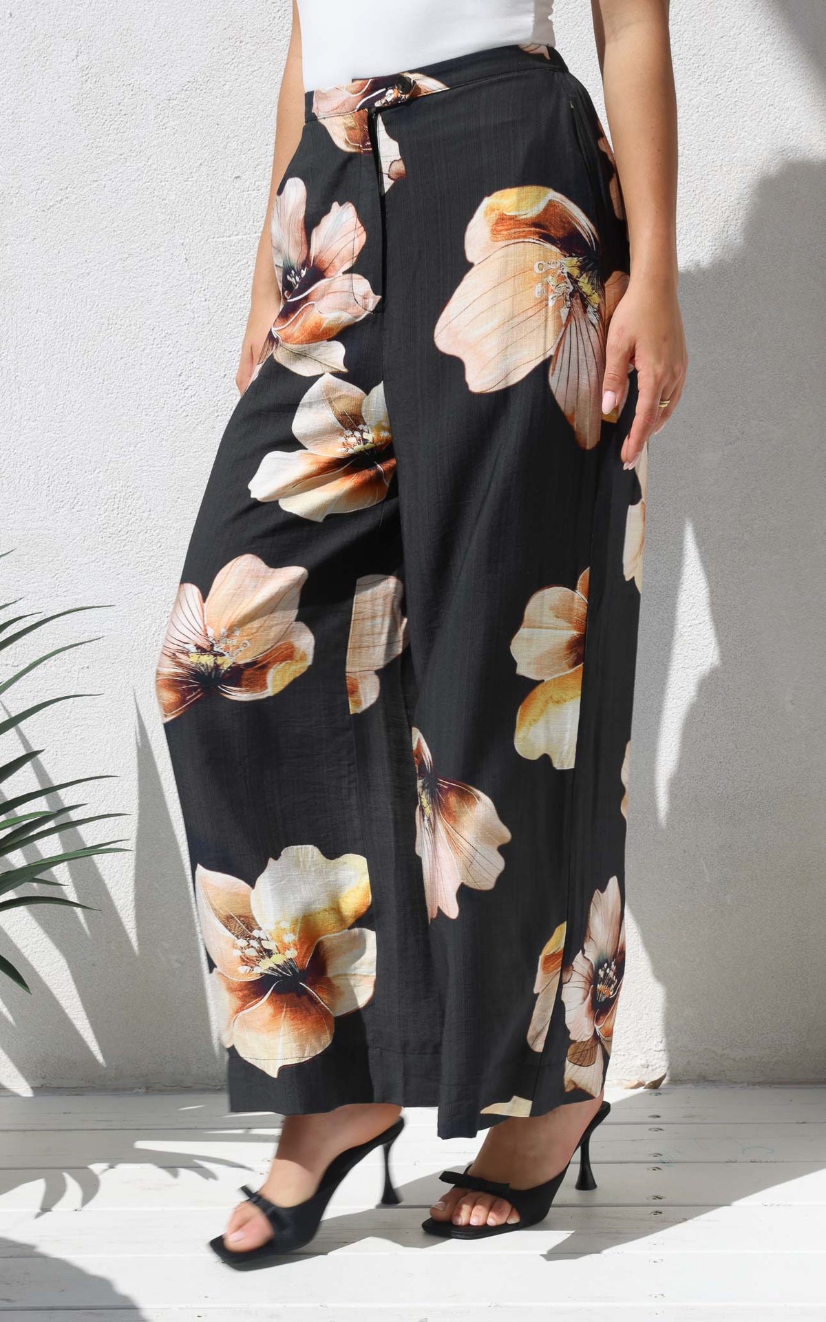 Saffron Wide Leg Pants - Black Floral