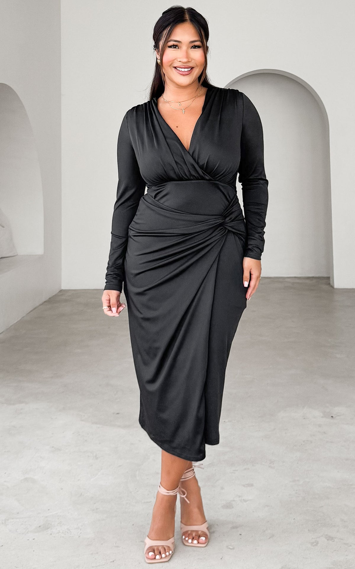 Selma Midi Dress - Black