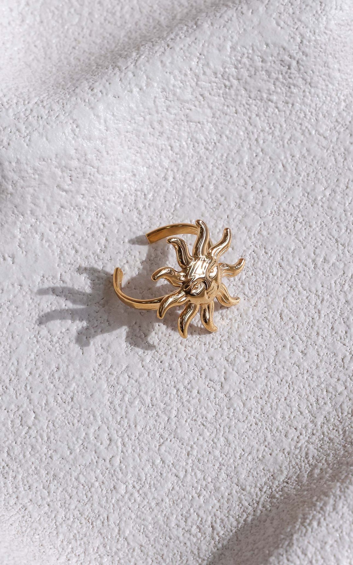 Delos Ring - Gold Sun Face