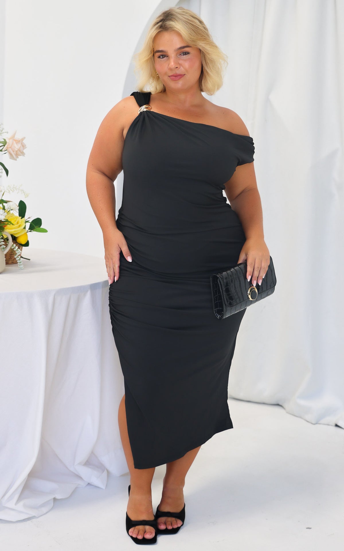 Sonique Midi Dress - Black