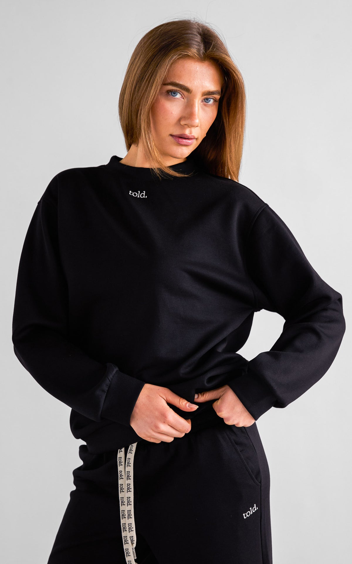 Tobi Unisex Crew Neck Jumper - Black