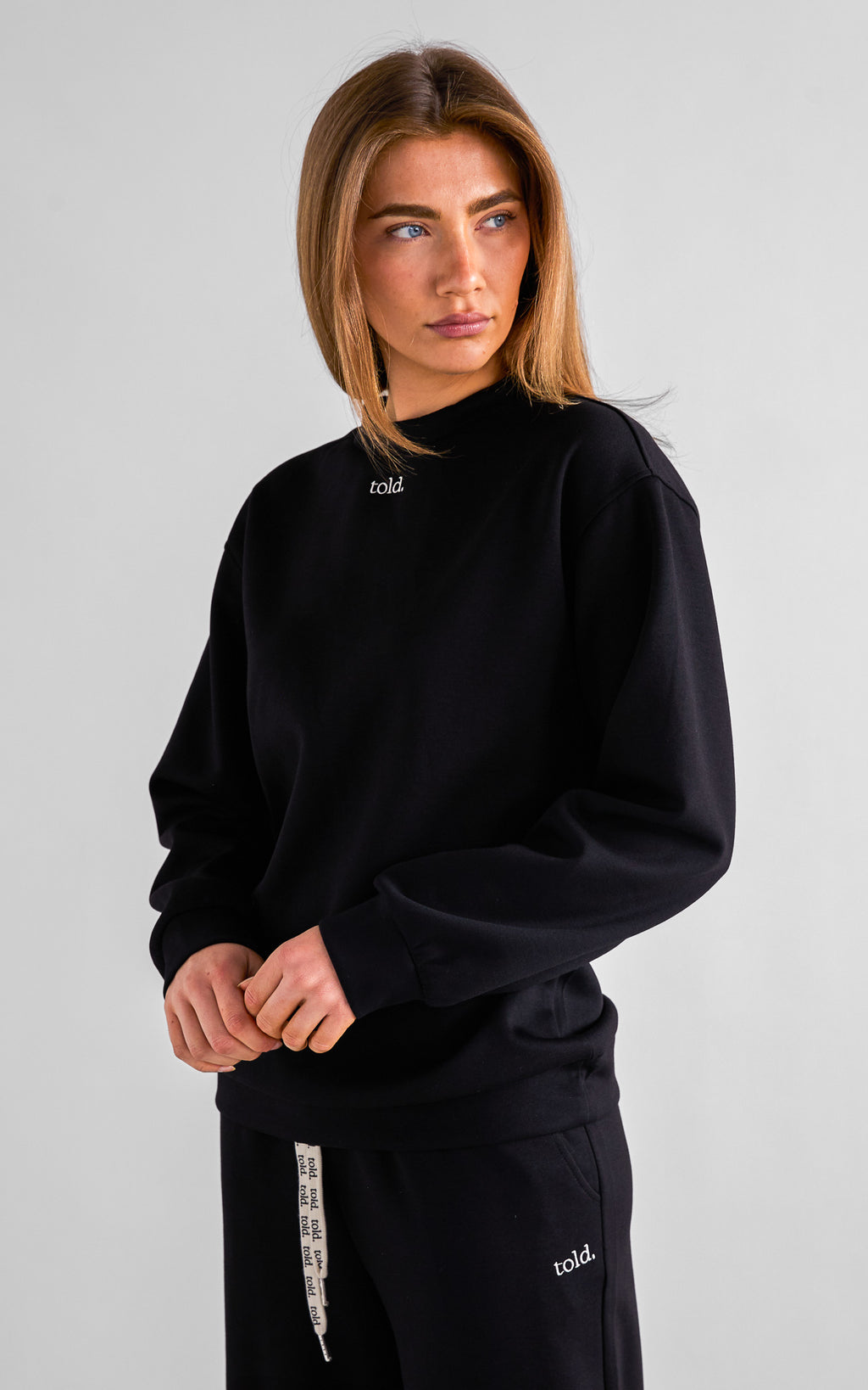 Tobi Unisex Crew Neck Jumper - Black