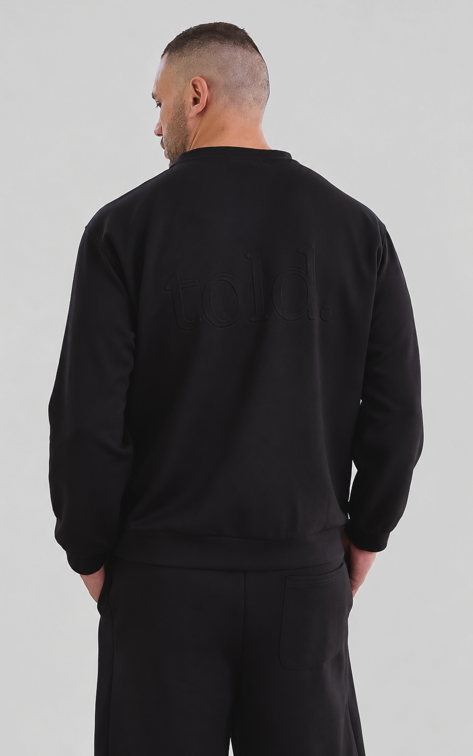 Tobi Unisex Crew Neck Jumper - Black