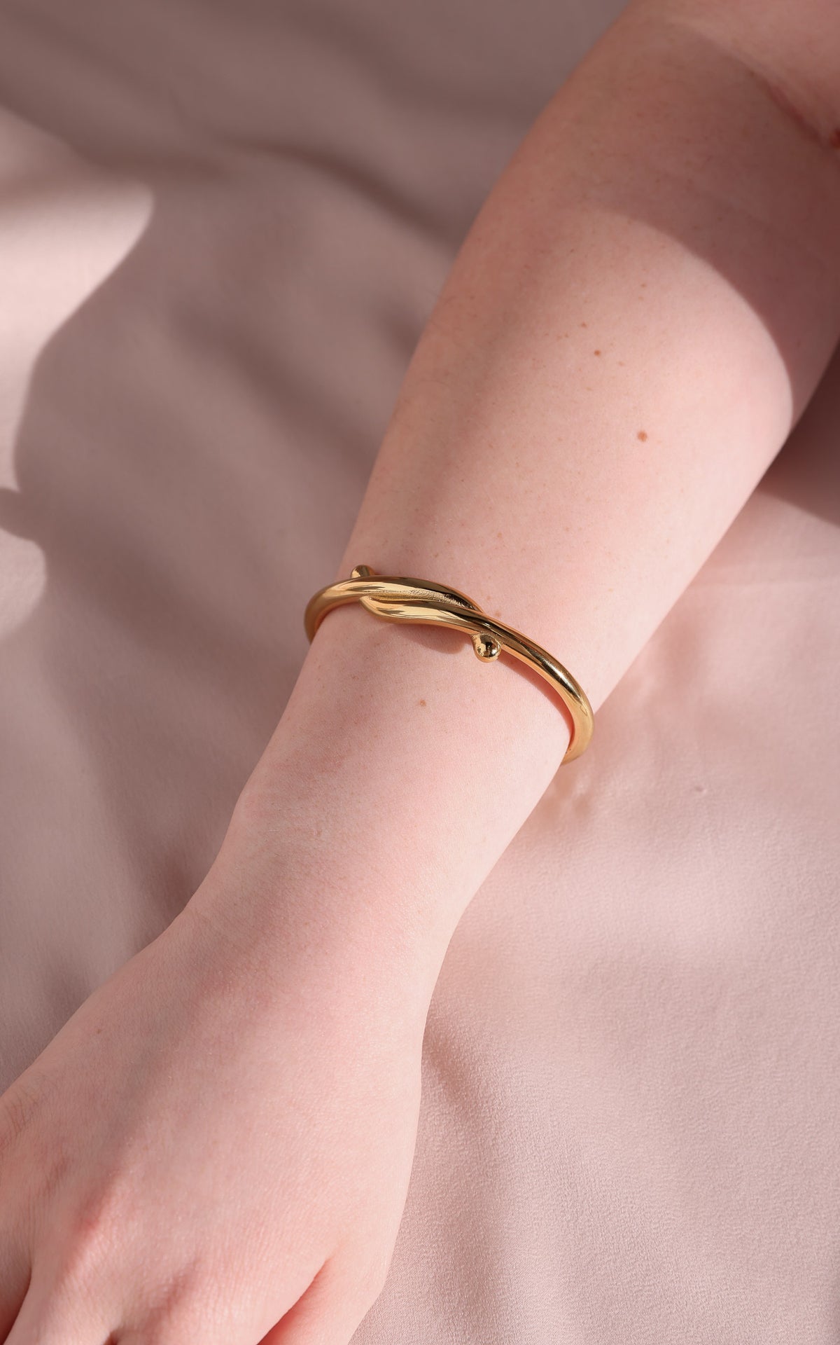 Xena Cuff Bangle - Gold Twist