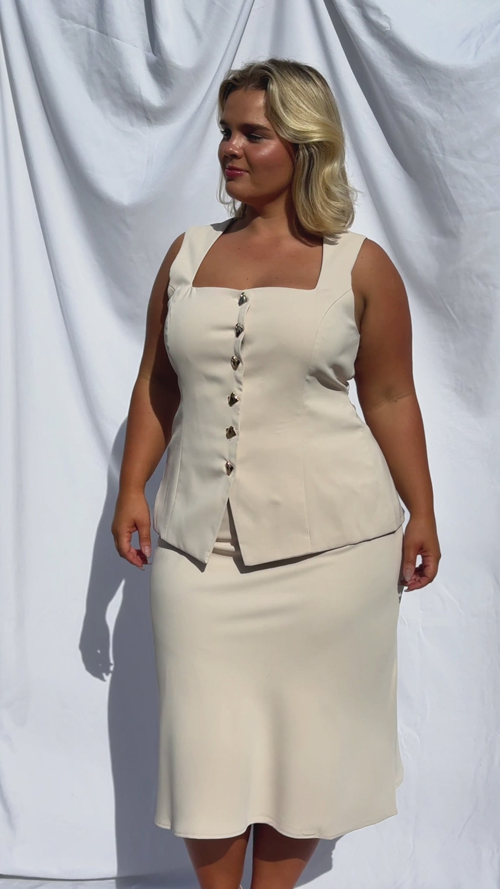 Inez Vest Top - Beige