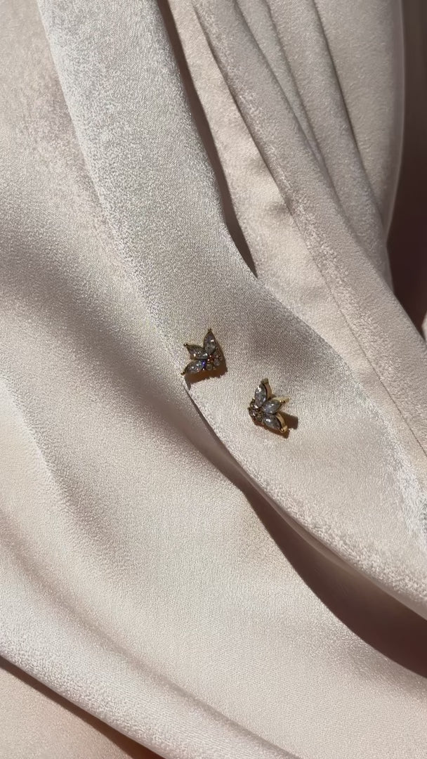 Kass Dainty Stud Earrings - Gold Triple Leaf